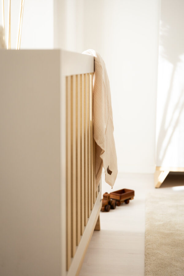 Sienna Cashmere átalakítható 140-es babaágy - Image 9