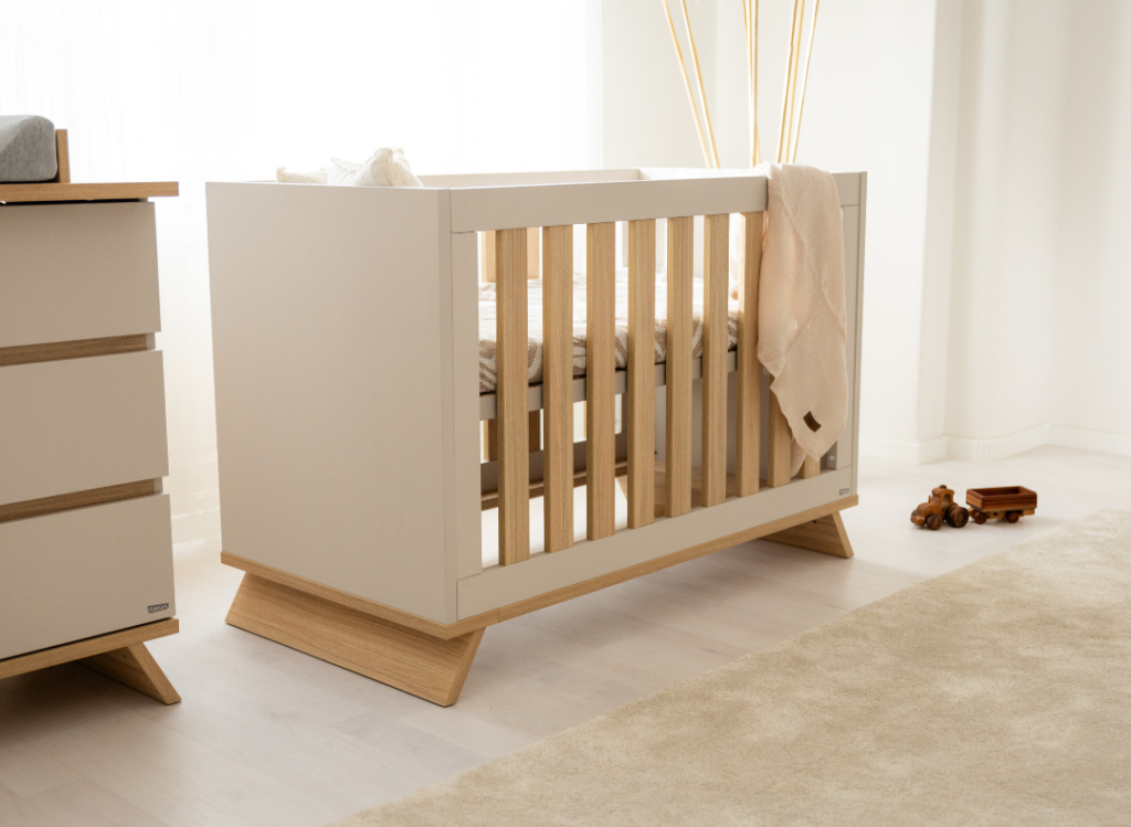 az egyik legújabb Faktum babaágy